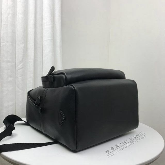 prada男包 普拉達專櫃2020爆款 2VZ066 Prada新款黑色雙肩包 Prada男士後背包  pyd2041